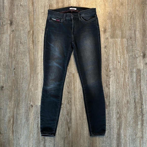 TOMMY HILFIGHER SKINNY JEANS SIZE(4) - Picture 1 of 7